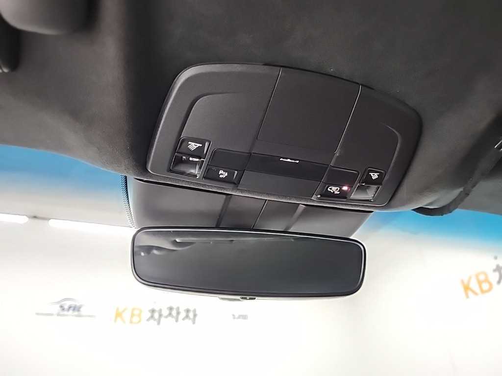 Porsche 718 2021 Negro - Importación desde Corea - HF Imports Iquique - Foto 15