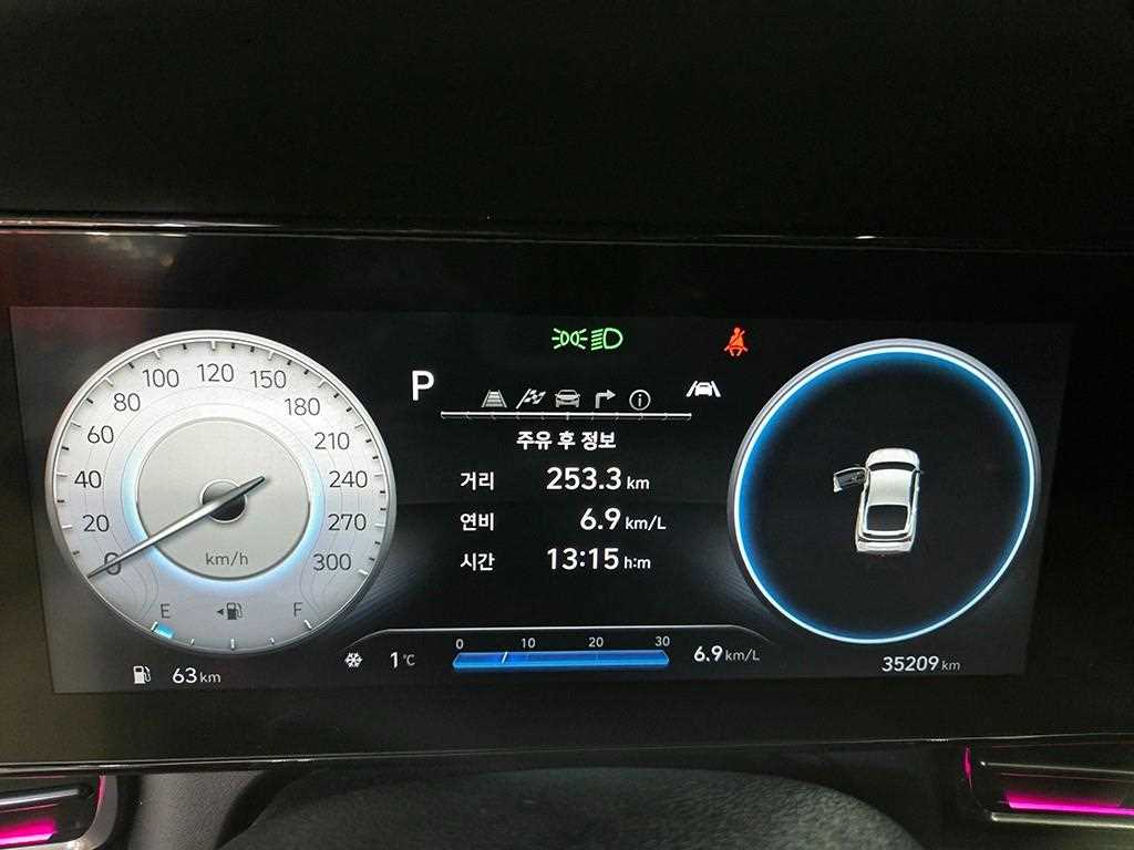 HYUNDAI Avante - Vista 9