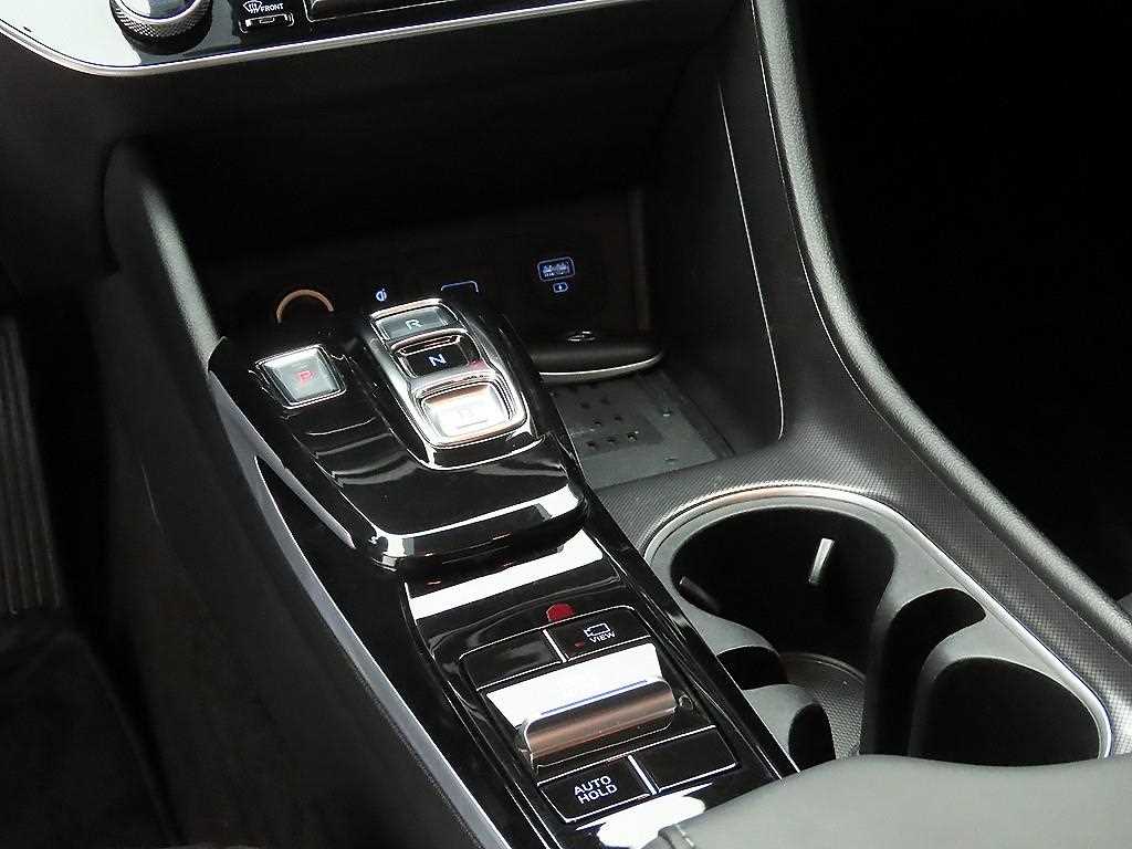 HYUNDAI Sonata - Vista 10