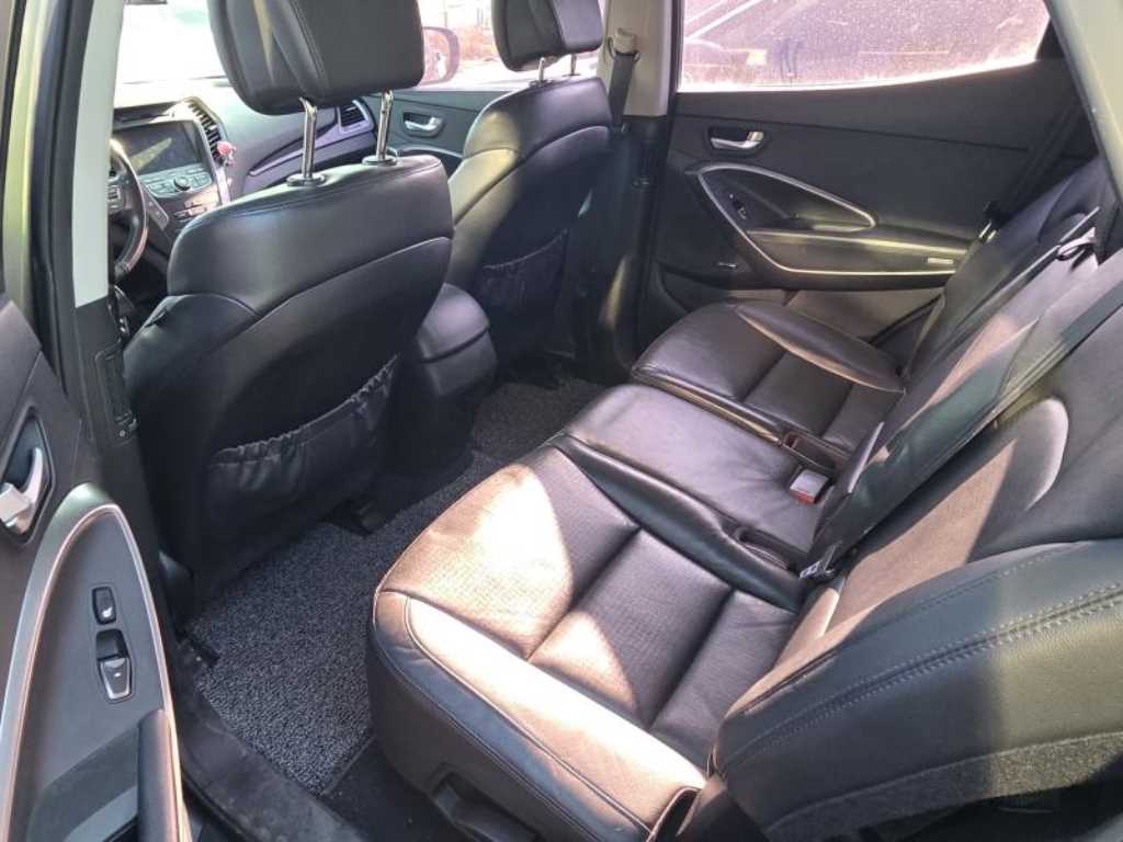 HYUNDAI Santa Fe - Vista 6