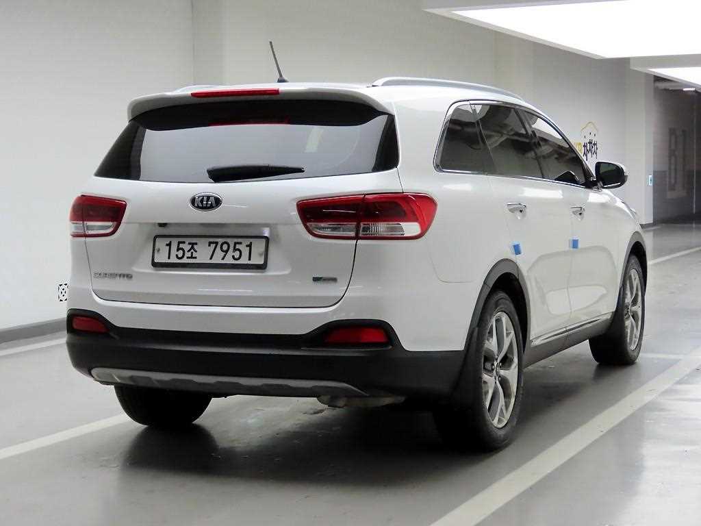 KIA Sorento - Vista 4