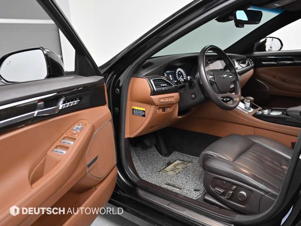 Genesis G90 - Vista 11