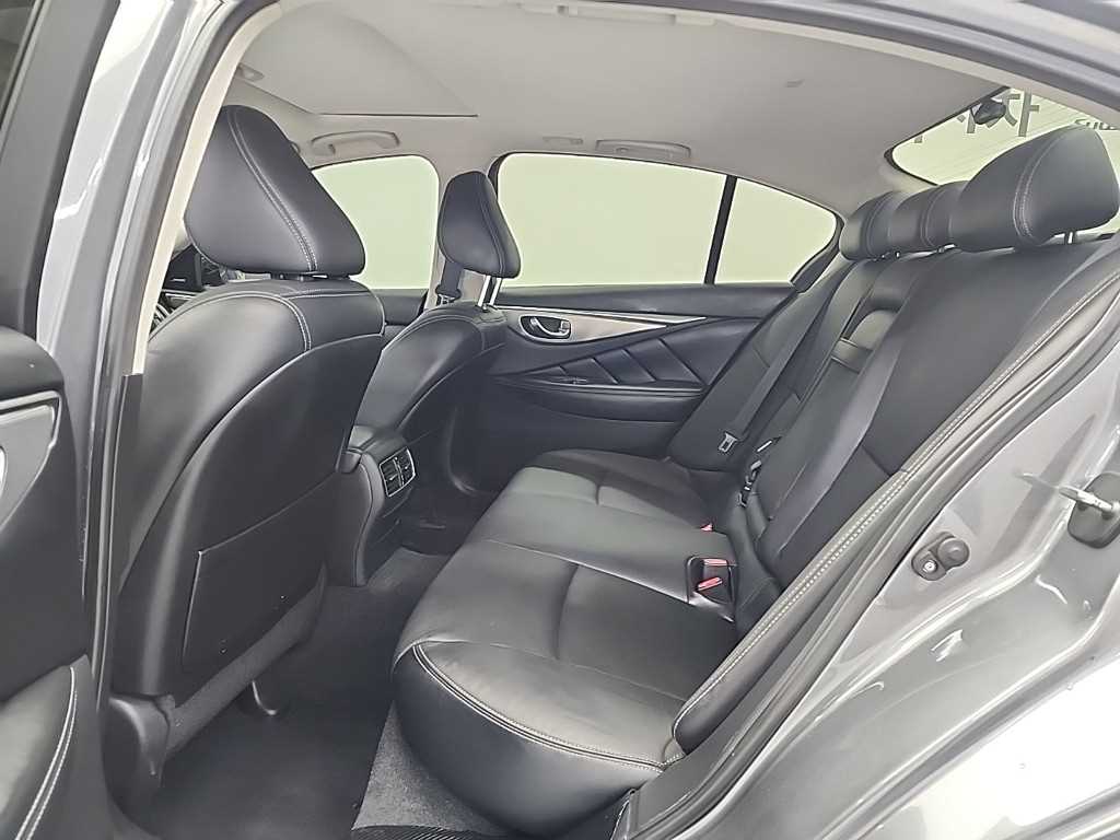 Infiniti Q - Vista 12