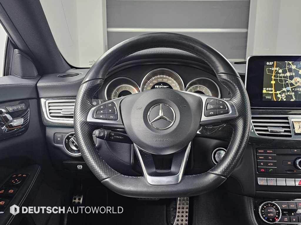 Mercedes Benz CLS Class 2016 Negro - Importación desde Corea - HF Imports Iquique - Foto 13