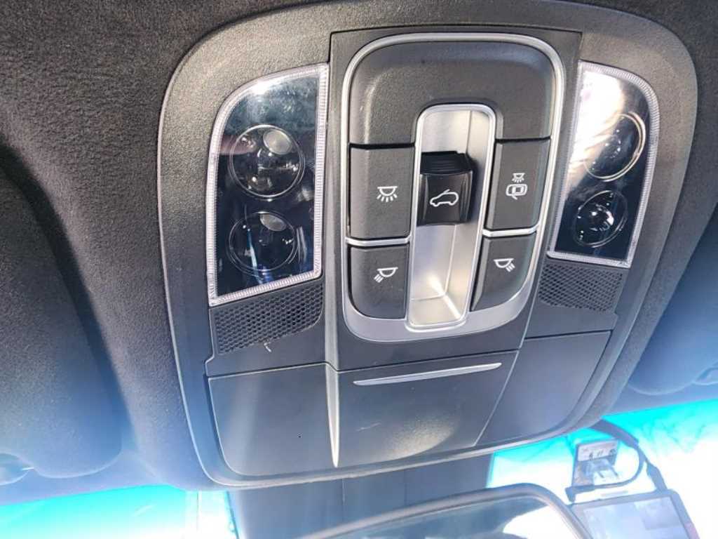 HYUNDAI Santa Fe - Vista 5