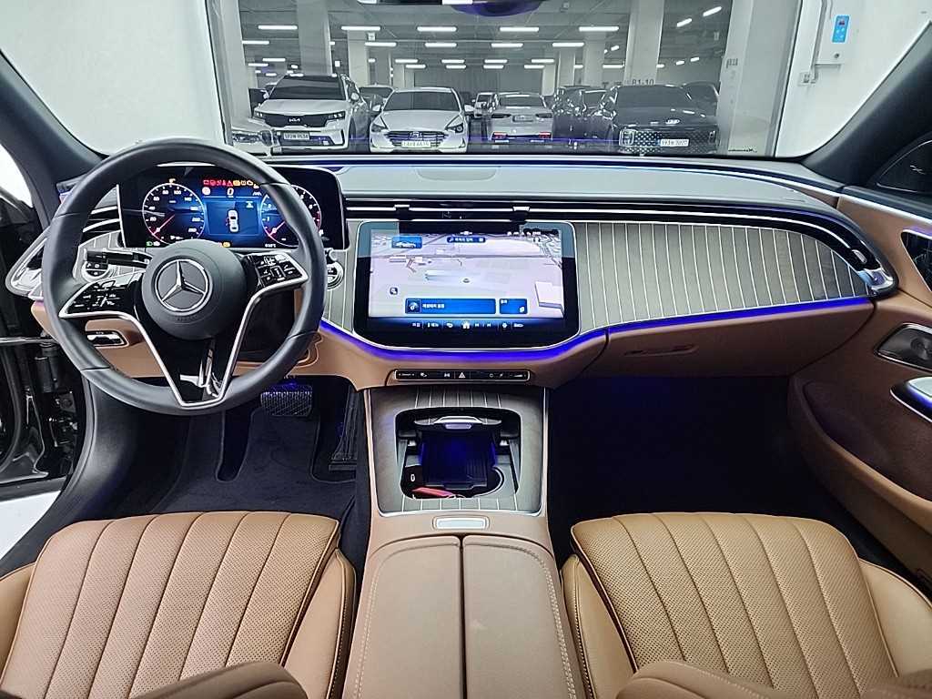 Mercedes Benz E class - Vista 7