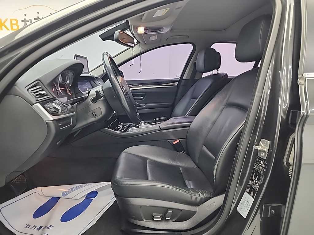 BMW 5 Series - Vista 11