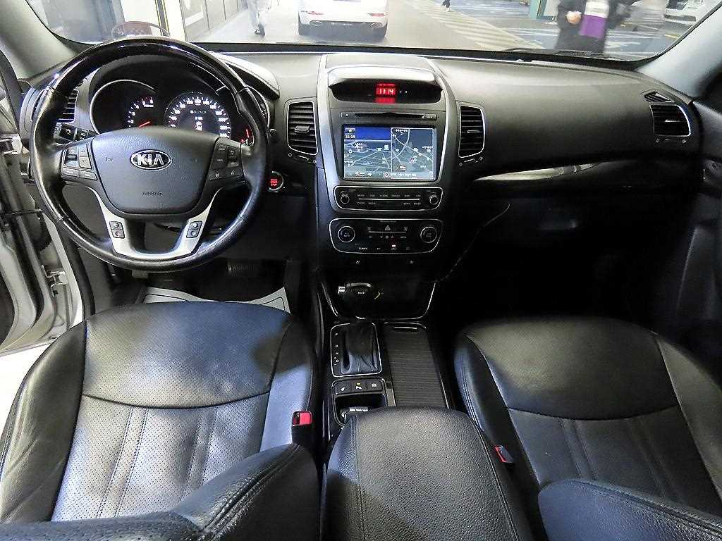 KIA Sorento - Vista 10