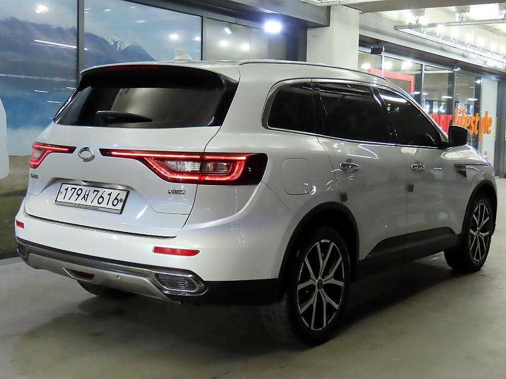 SAMSUNG QM6 - Vista 4