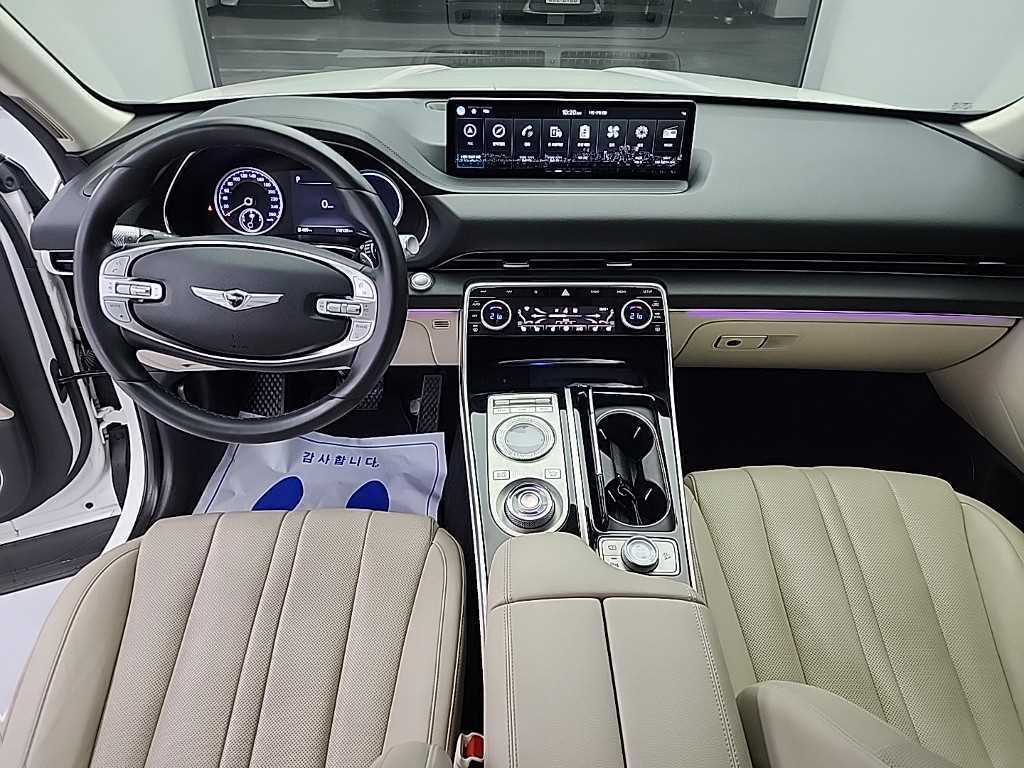 Genesis GV80 - Vista 7