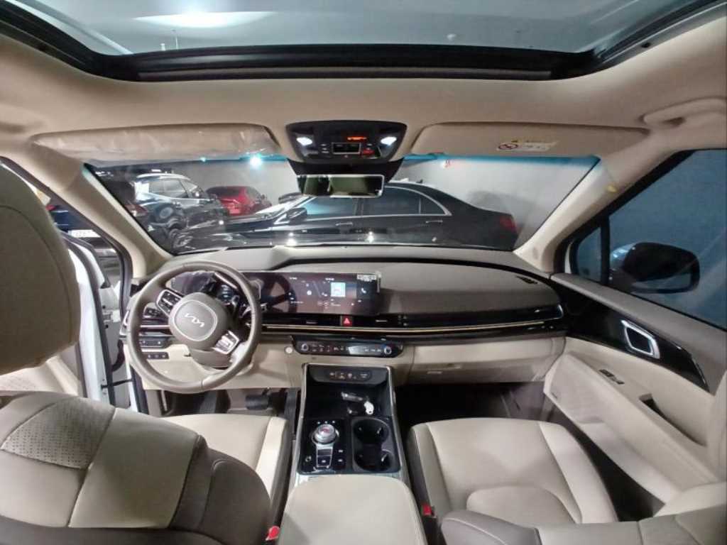 KIA Carnival - Vista 6