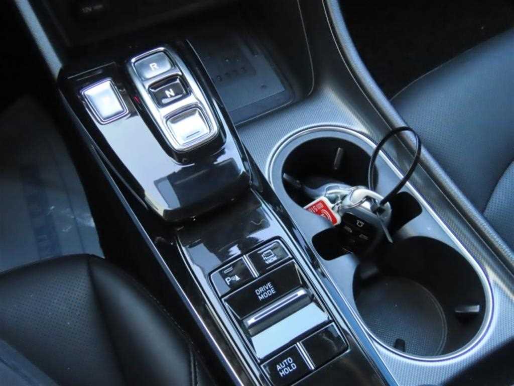 HYUNDAI Sonata - Vista 6