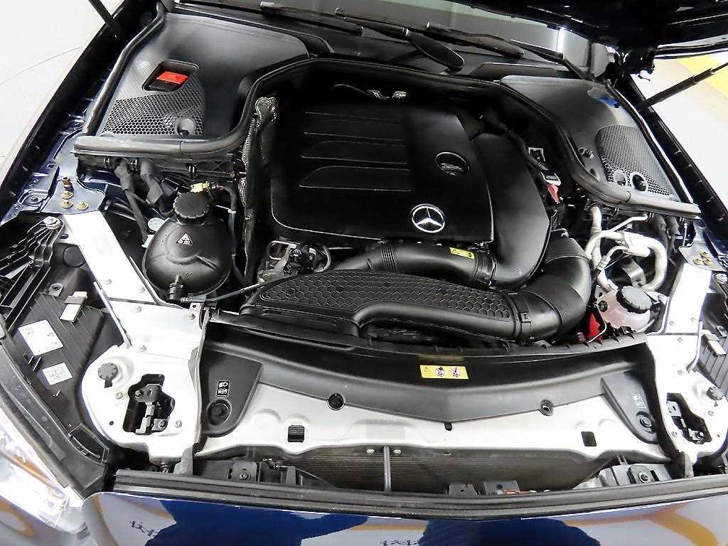 Mercedes Benz E class 2021 Azul - Importación desde Corea - HF Imports Iquique - Foto 19