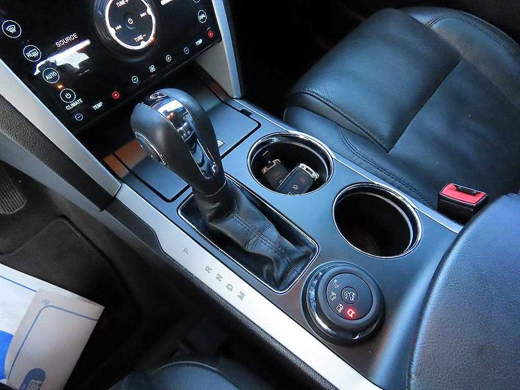 Ford Explorer - Vista 10