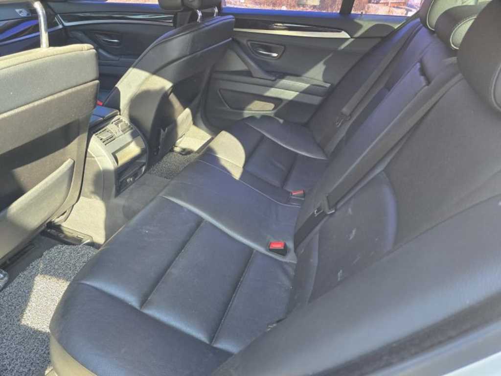 BMW 5 Series - Vista 8