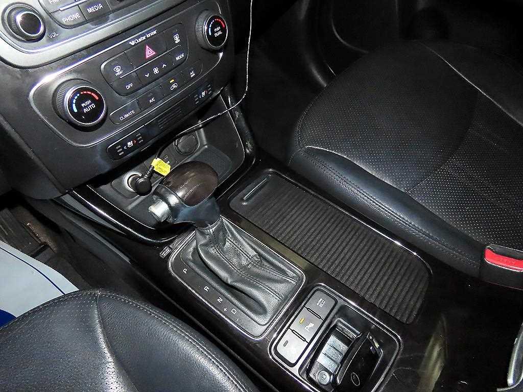 KIA Sorento - Vista 12