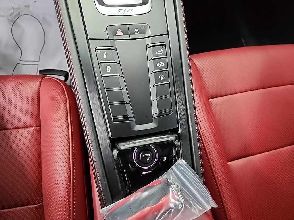 Porsche 718 2021 Negro - Importación desde Corea - HF Imports Iquique - Foto 14