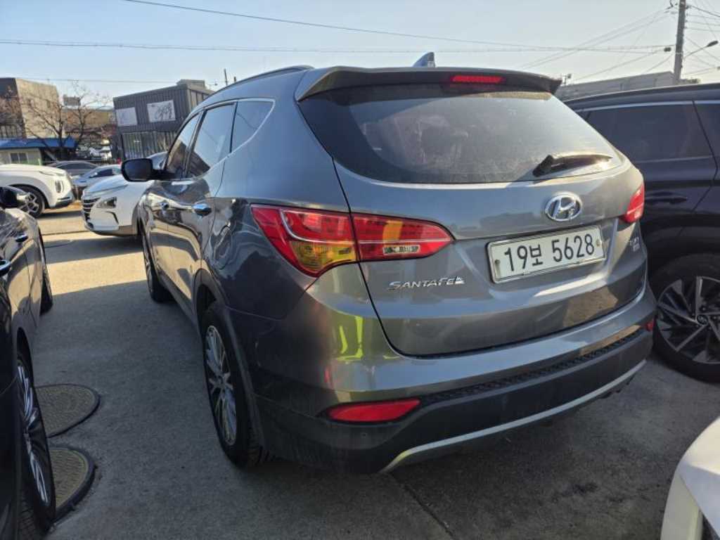 HYUNDAI Santa Fe - Vista 4