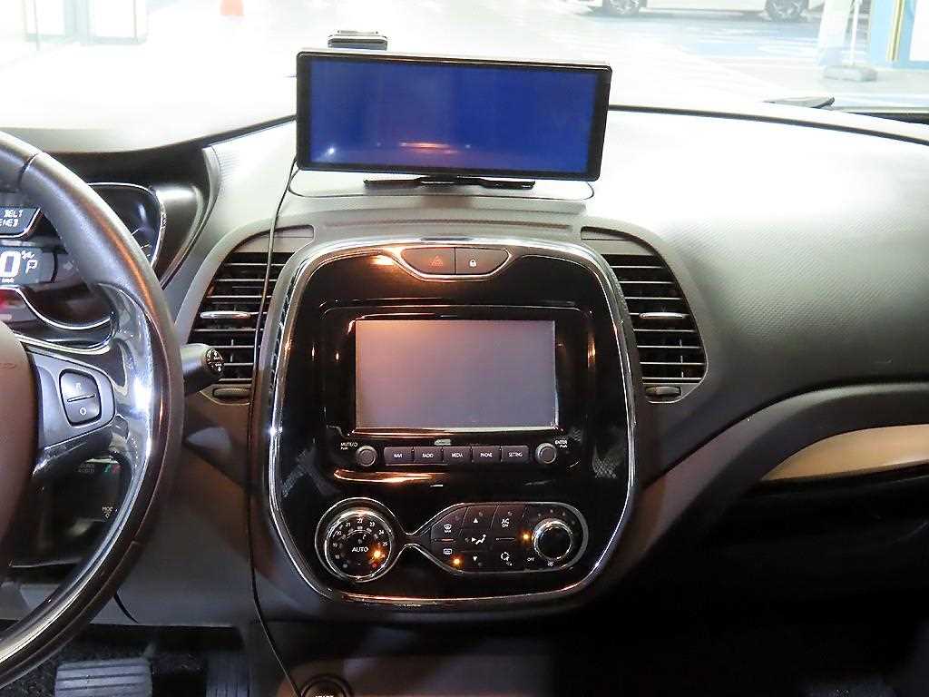 SAMSUNG QM3 - Vista 11