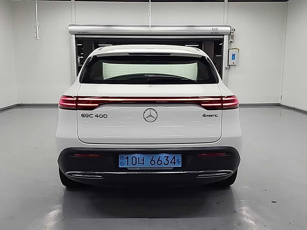 Mercedes Benz EQC - Vista 3