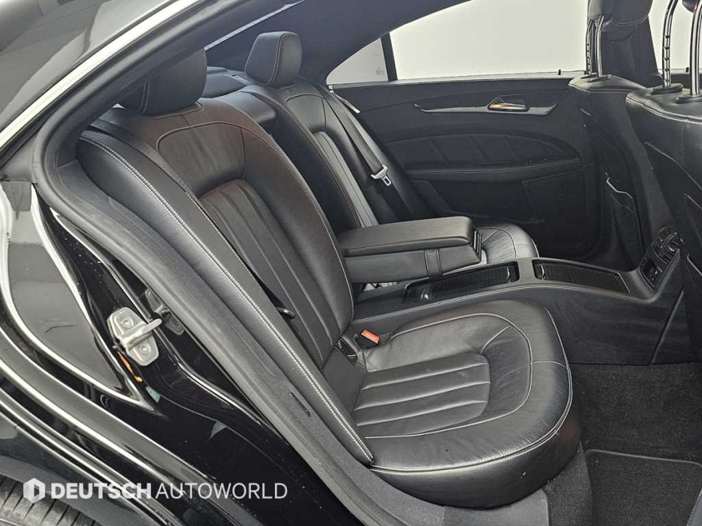 Mercedes Benz CLS Class - Vista 12