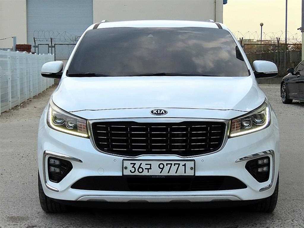KIA Carnival 2019 Blanco - Importación desde Corea - HF Imports Iquique - Foto 1