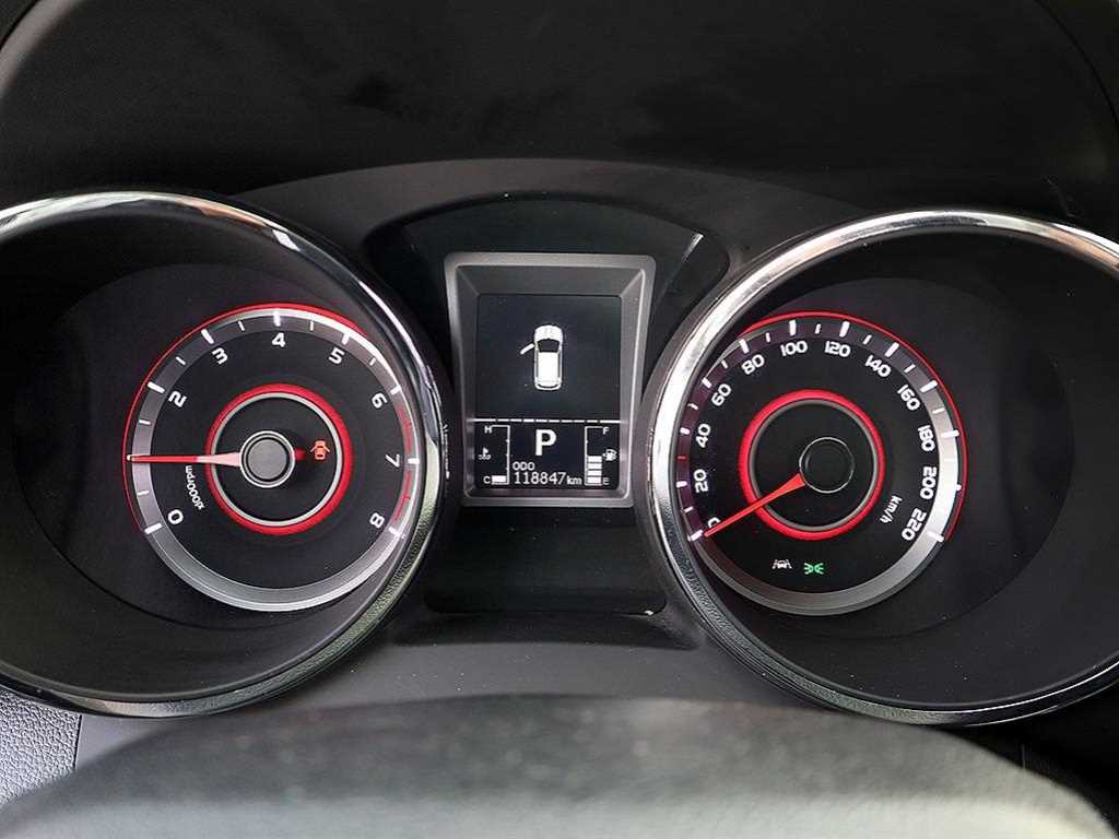 Ssangyong Tivoli - Vista 9