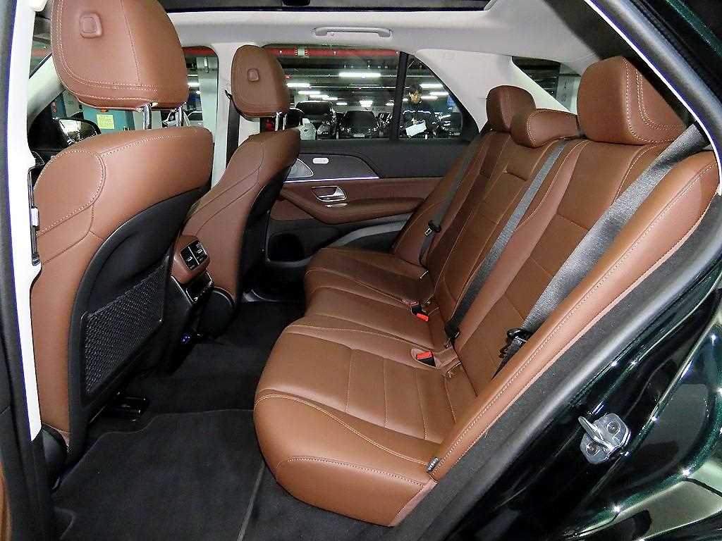 Mercedes Benz GLE Class - Vista 7