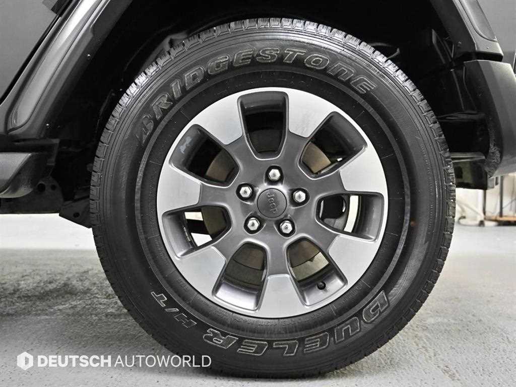 Jeep Wrangler - Vista 5