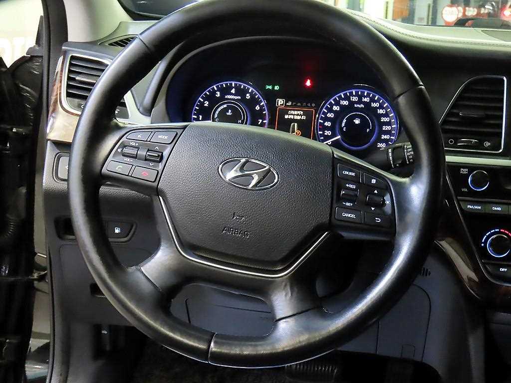 HYUNDAI Aslan - Vista 8