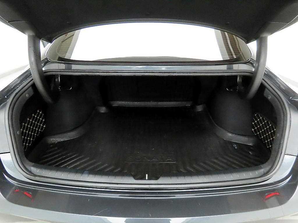 HYUNDAI Sonata - Vista 5