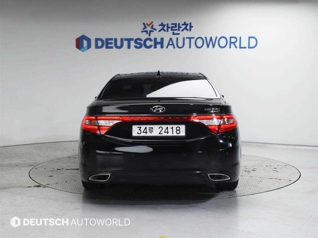 HYUNDAI Grandeur - Vista 4