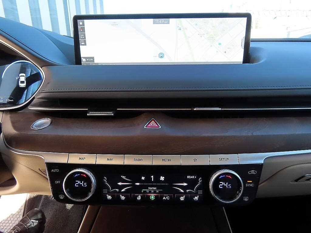 Genesis G80 - Vista 12