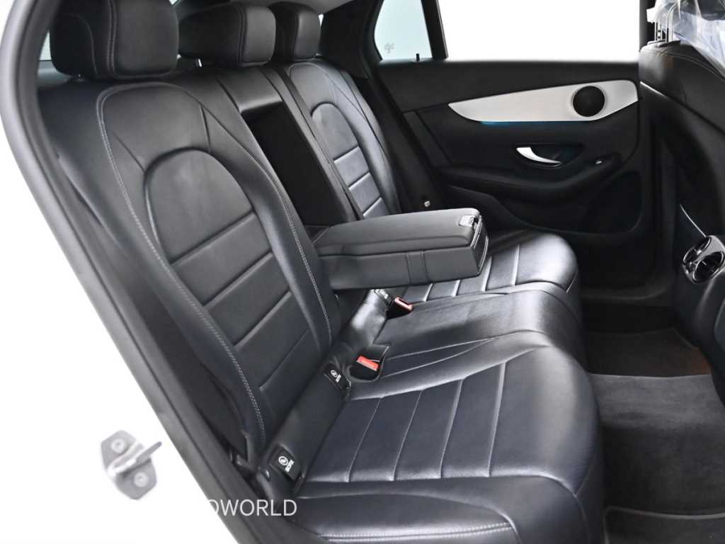 Mercedes Benz GLC Class - Vista 12