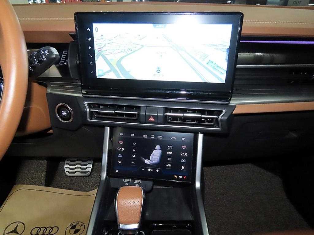 Ssangyong Torres - Vista 11