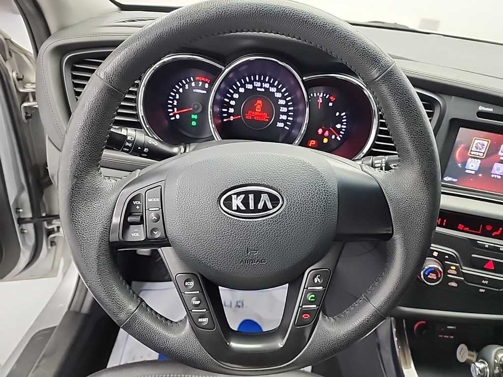 KIA K5 - Vista 9