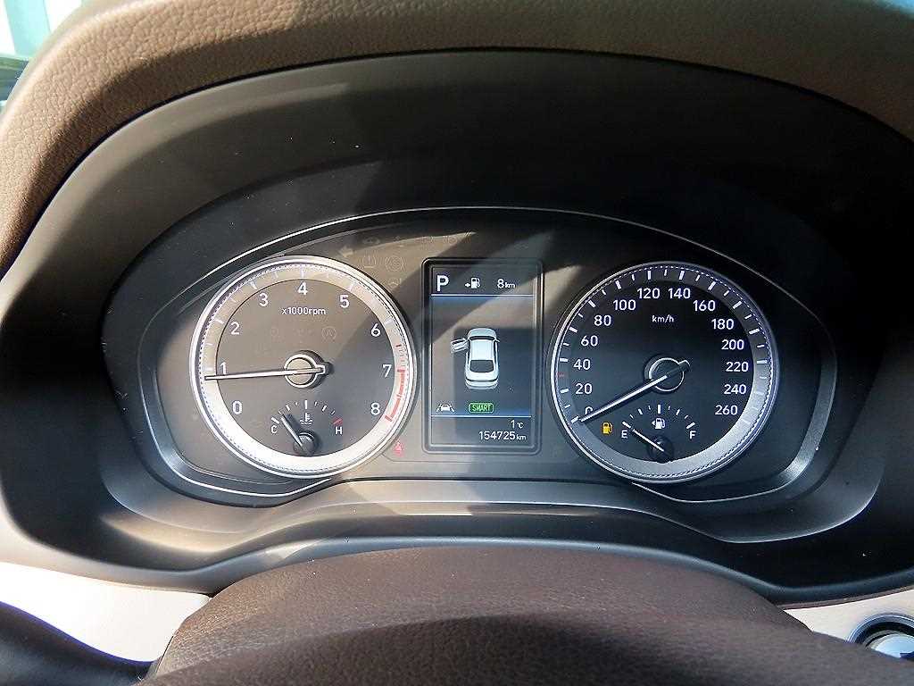 HYUNDAI Grandeur - Vista 9