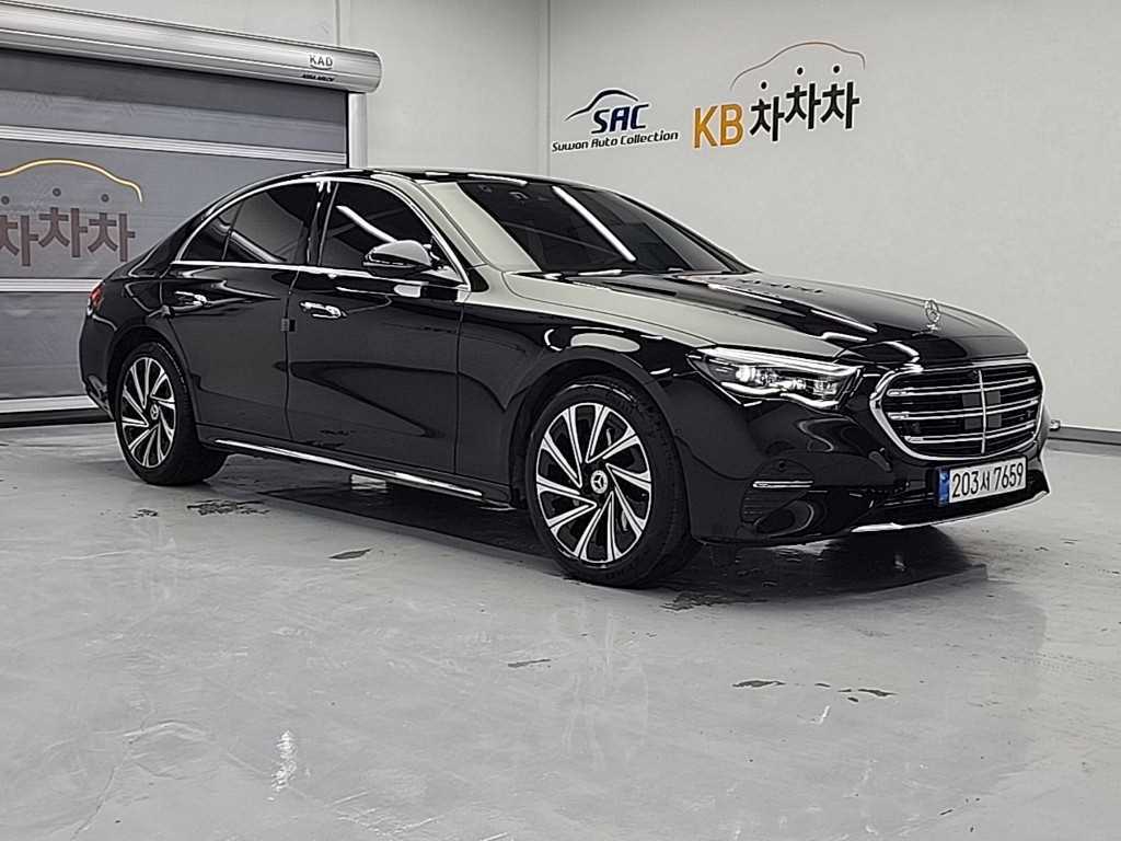 Mercedes Benz E class - Vista 4