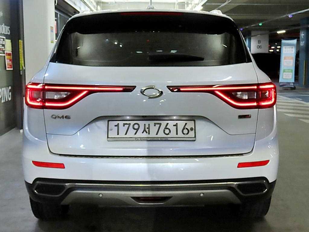 SAMSUNG QM6 - Vista 5