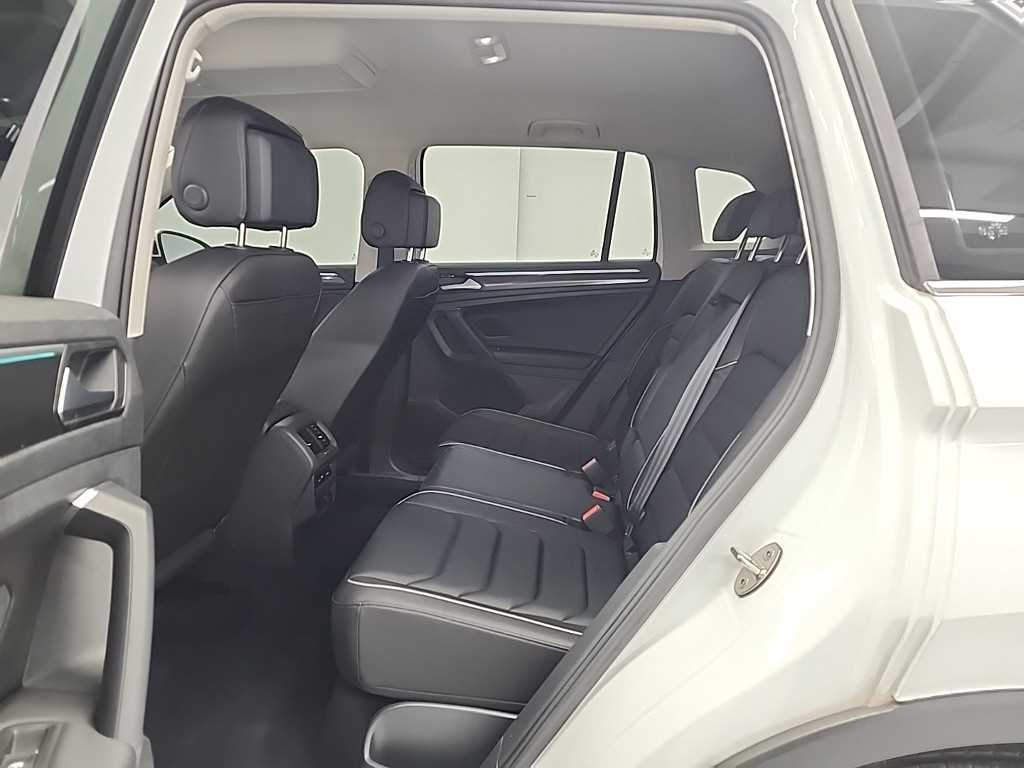 Volkswagen Tiguan - Vista 12