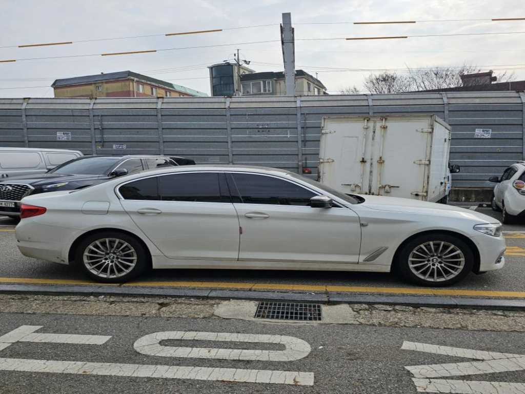 BMW 5 Series - Vista 4