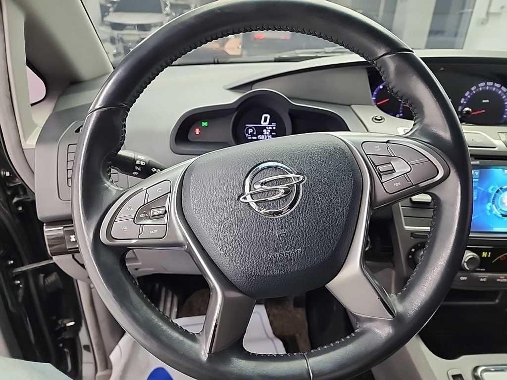 Ssangyong Korando - Vista 9