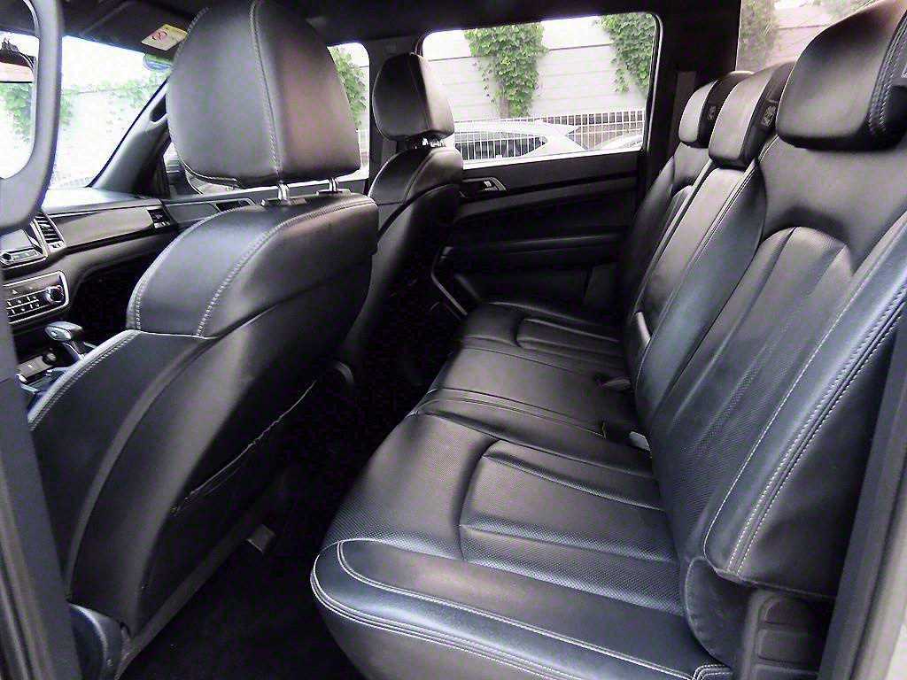 Ssangyong Rexton - Vista 6