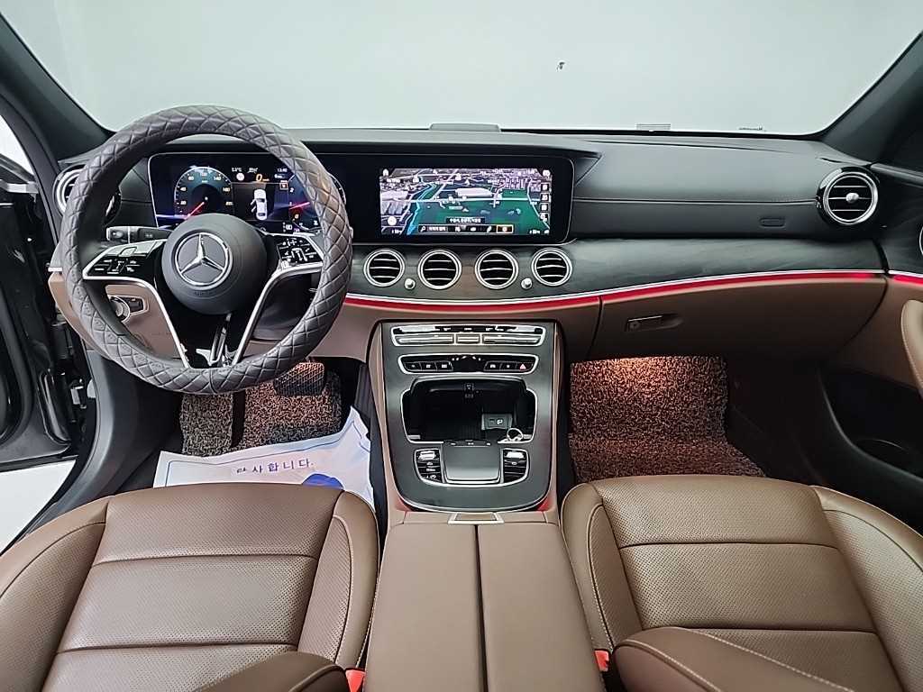 Mercedes Benz E class - Vista 7