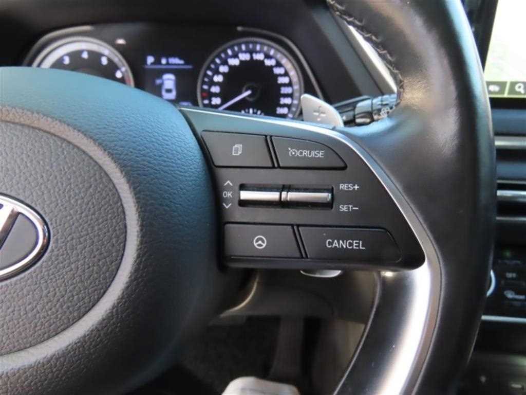 HYUNDAI Sonata - Vista 11