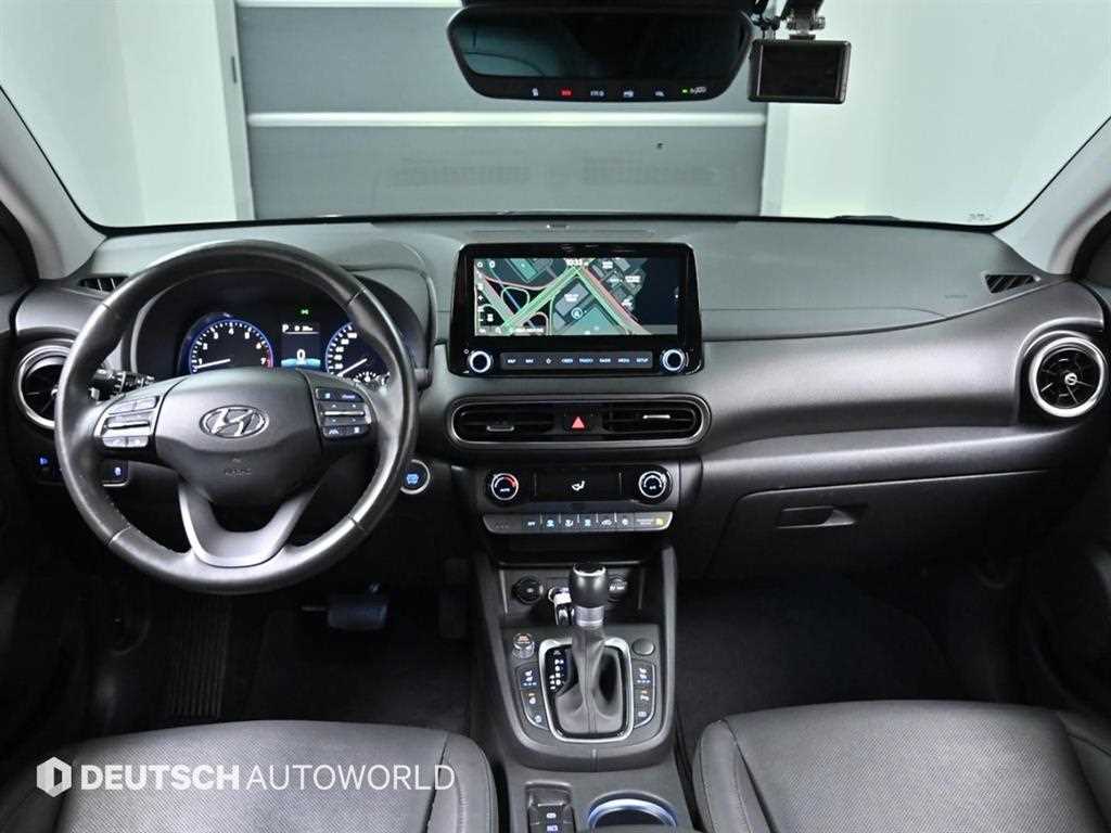 HYUNDAI Kona - Vista 7