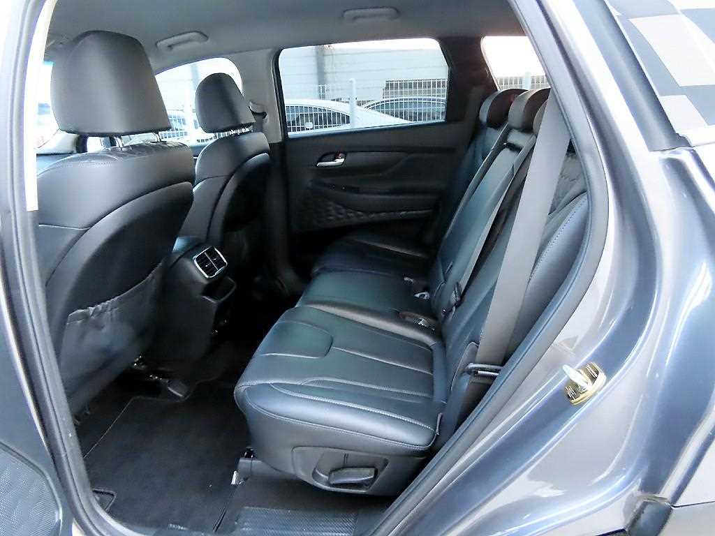 HYUNDAI Santa Fe - Vista 6