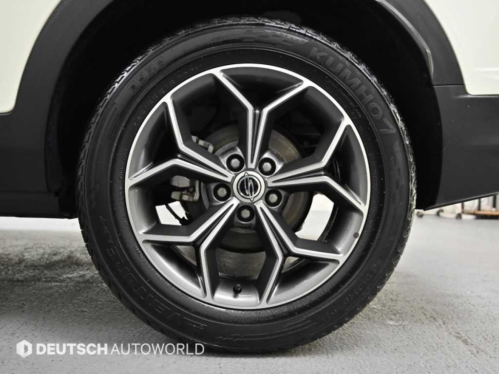 Ssangyong Korando - Vista 5