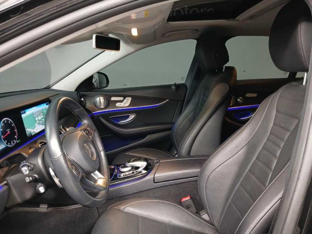 Mercedes Benz E class - Vista 7