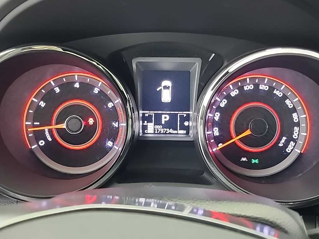 Ssangyong Tivoli - Vista 6